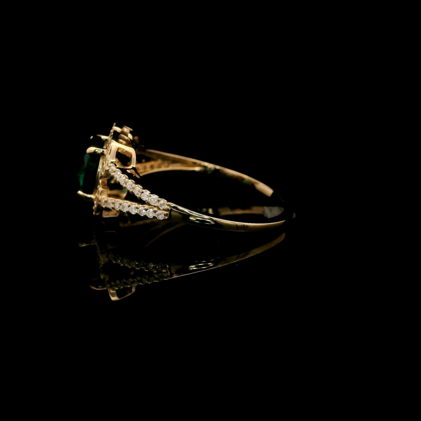 1.31 Ct Round Mixed Cut Lab Grown Emerald 14K Gold Ring