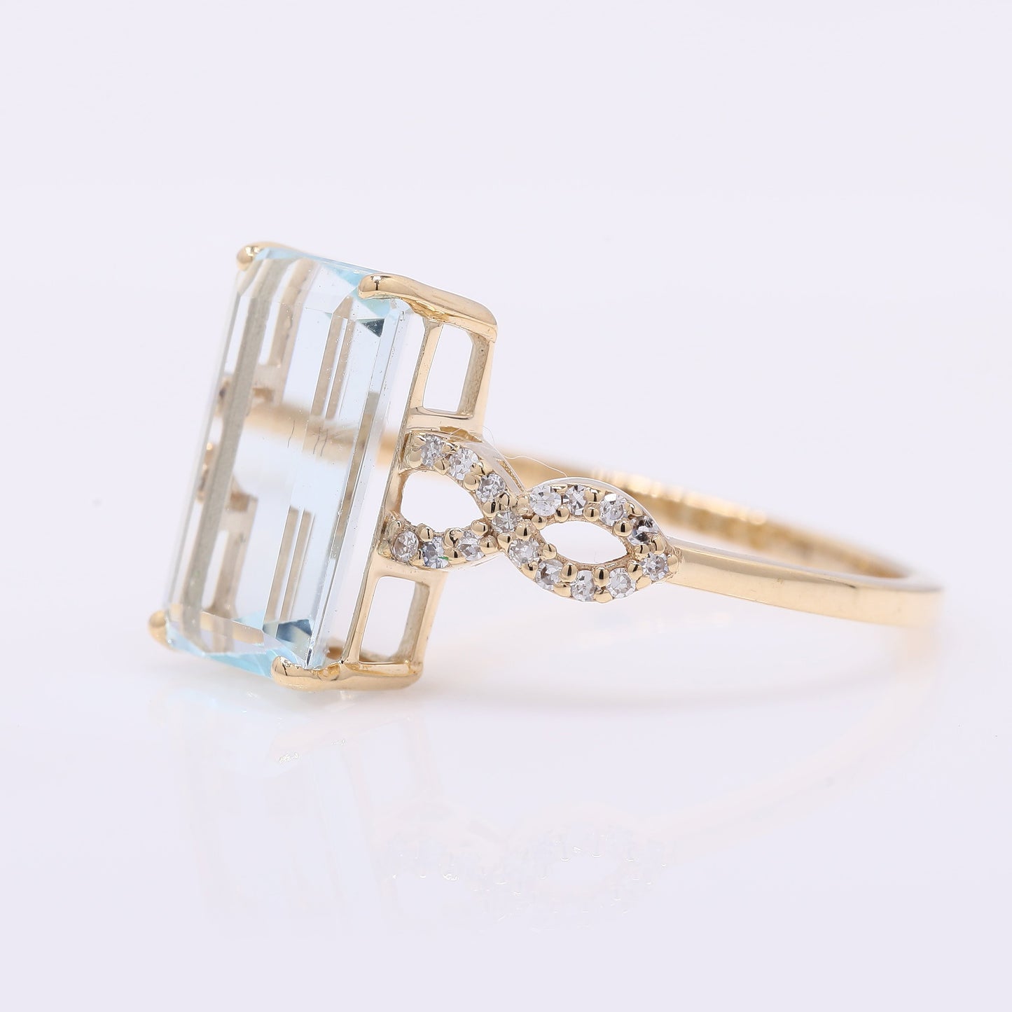 3.05 Ct Octagon Step Cut Natural Aquamarine 14K Gold Ring