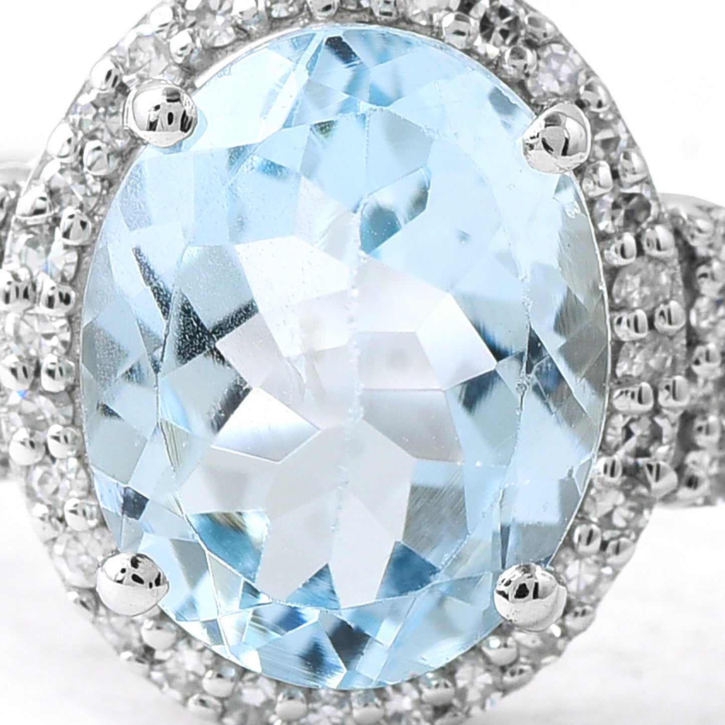 1.78 Ct Oval Aquamarine 950 Platinum Ring