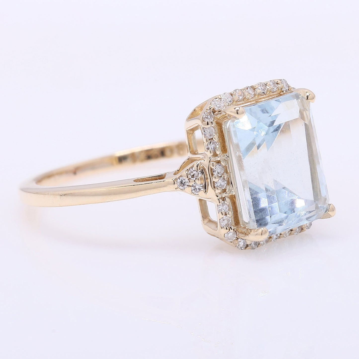 2.72 Ct Octagon Step Cut Natural Aquamarine 14K Gold Ring