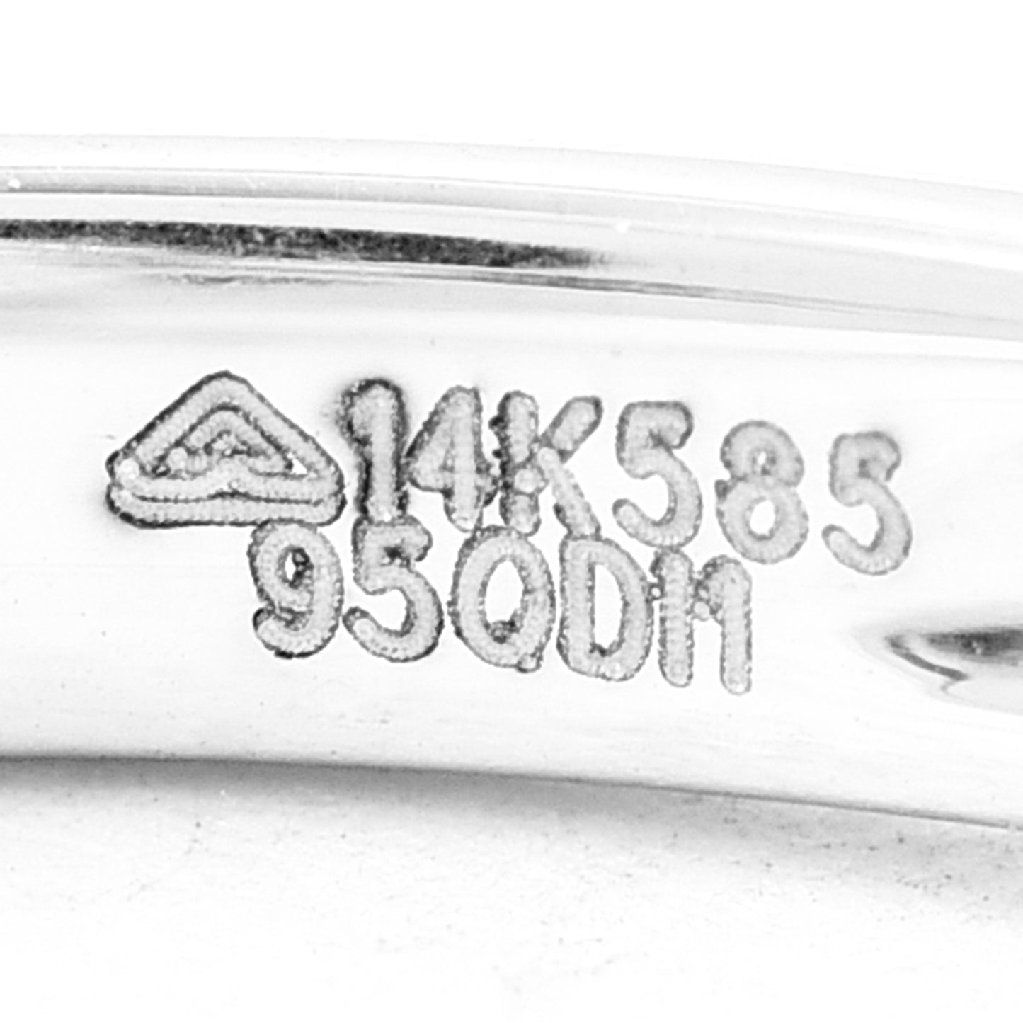 4.07 Ct Round Brilliant Lab Grown Diamond 14K Gold Ring