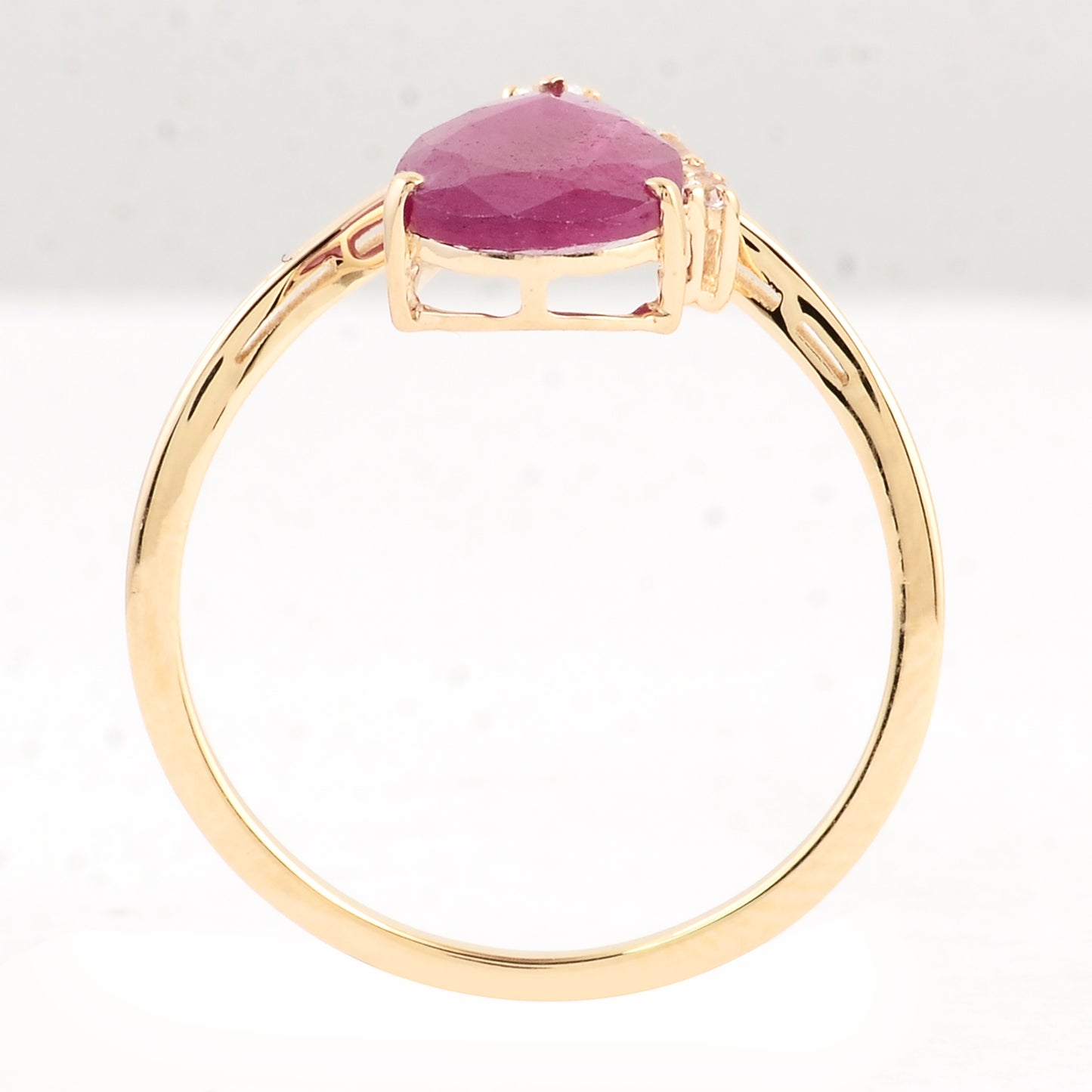 1.71 Ct Pear Ruby 14K Gold Ring