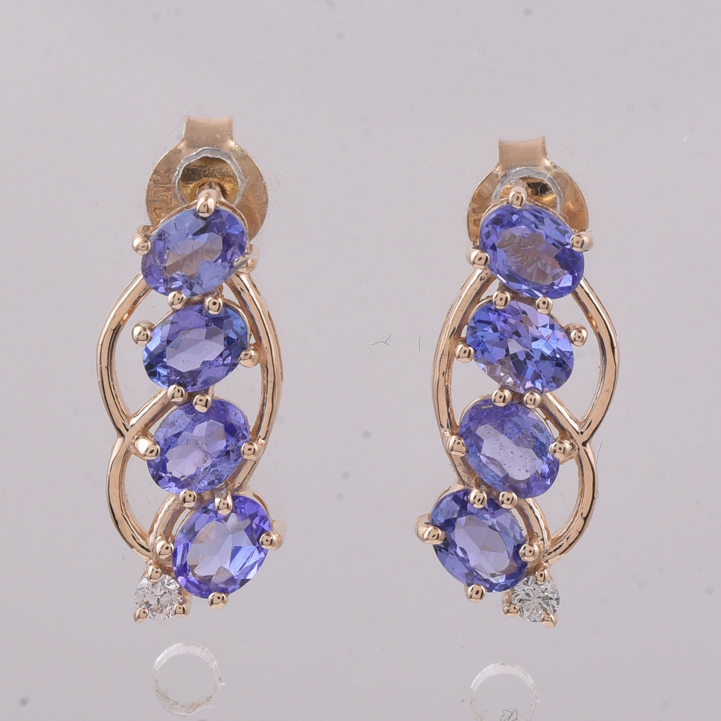 1.48 Ct Oval Natural Tanzanite 14K Gold Earrings