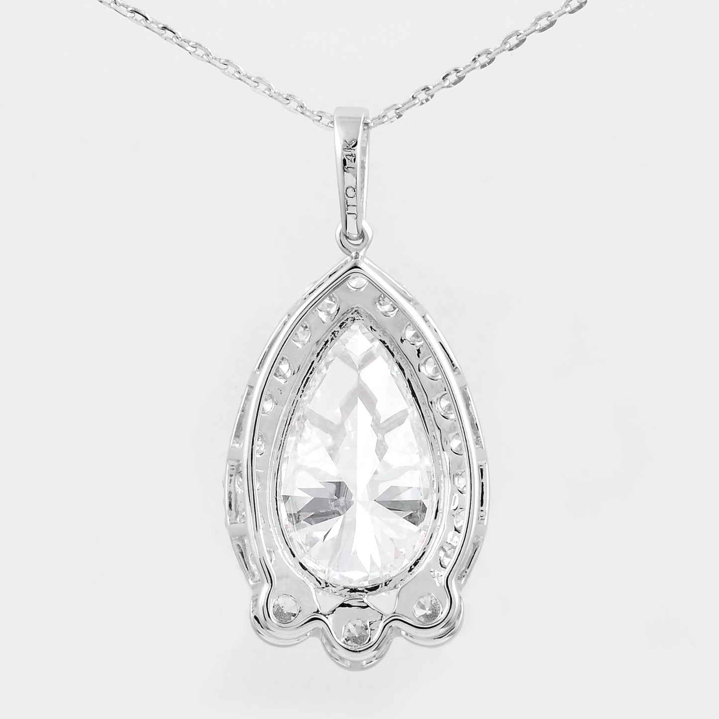 4.18 Carats Lab Grown Diamond 14K Gold Pendant