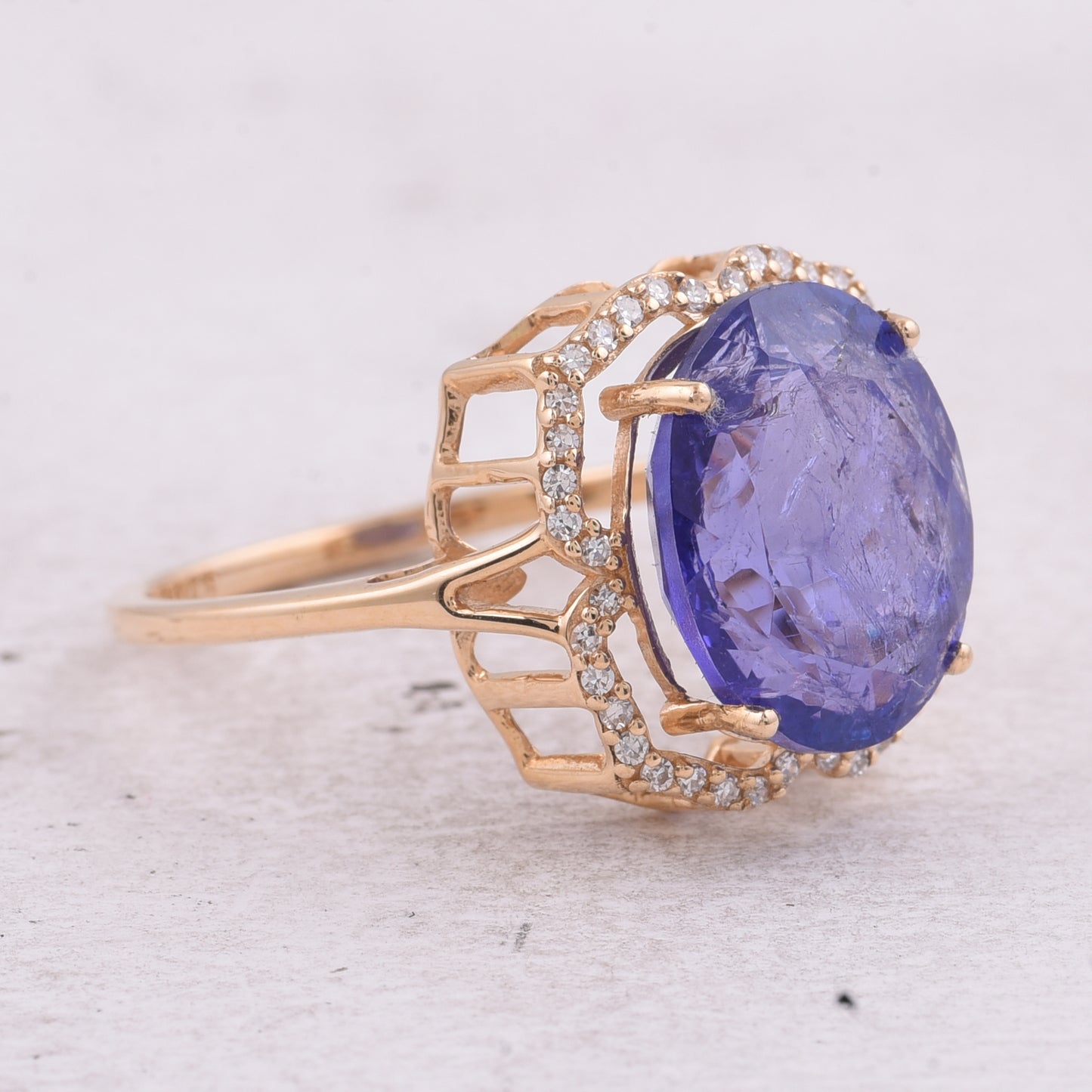 5.66 Ct Oval Natural Tanzanite 14K Gold Ring