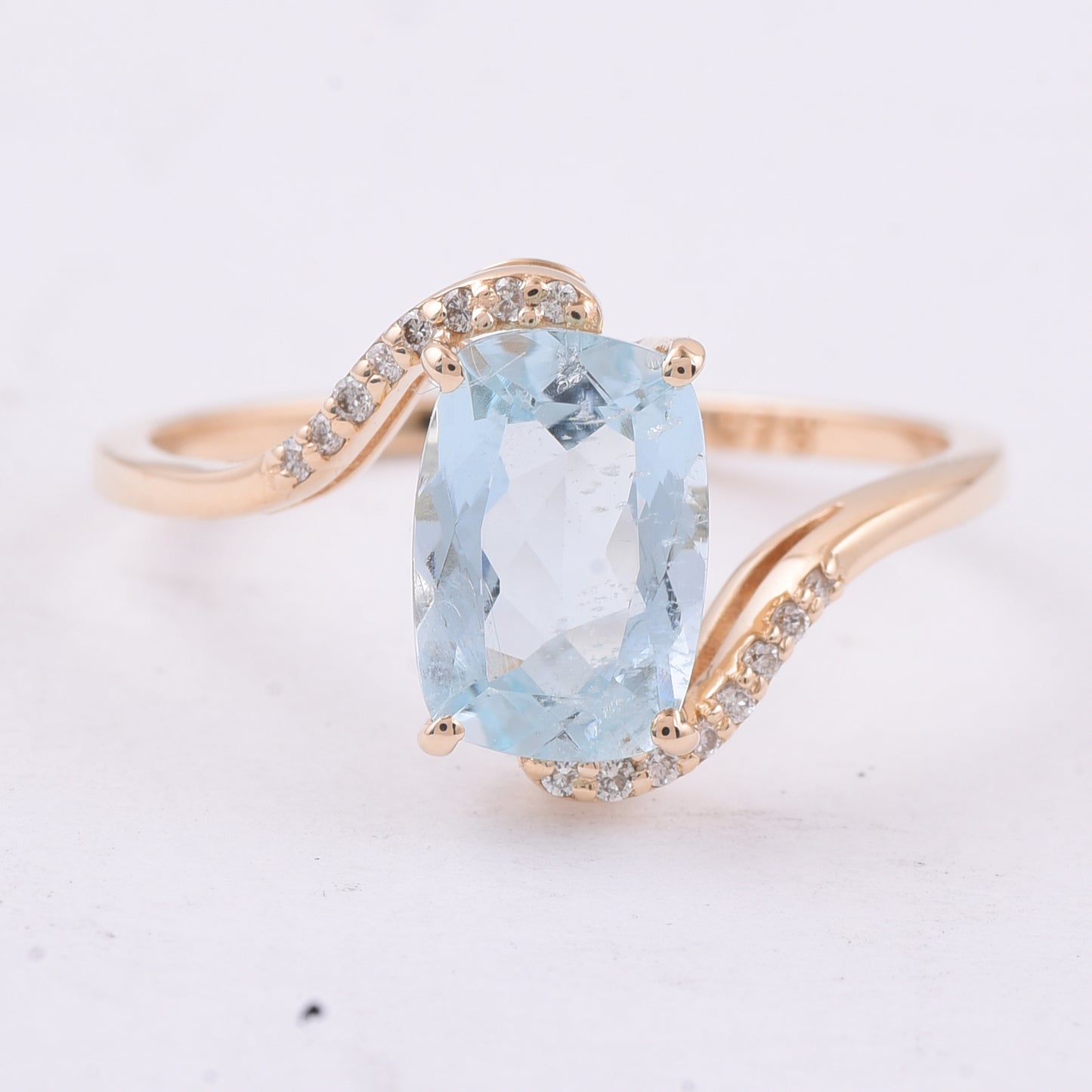 1.53 Ct Cushion Natural Aquamarine 14K Gold Ring