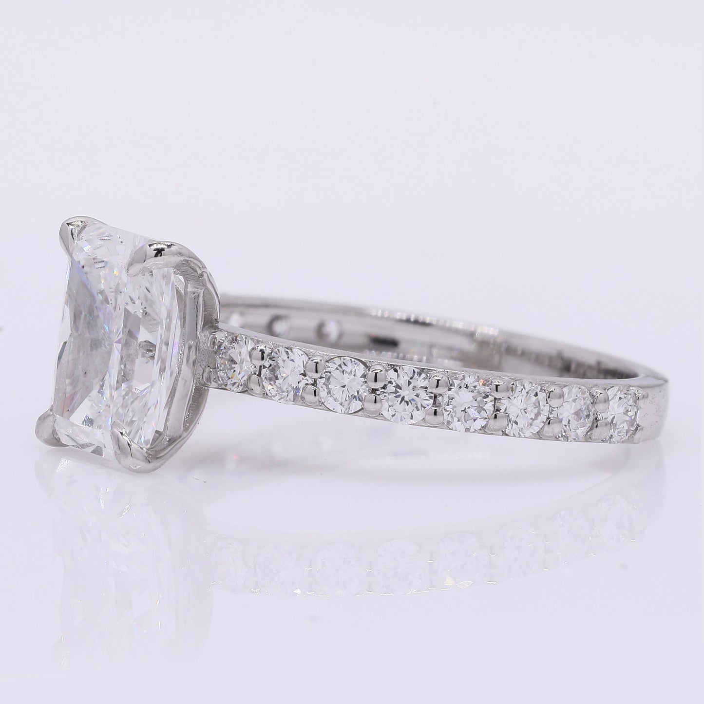 2.55 Carats Lab Grown Diamond 950 Platinum Ring
