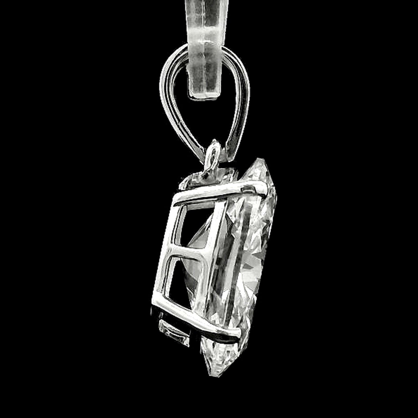 2.40 Carats Lab Grown Diamond 14K Gold Pendant