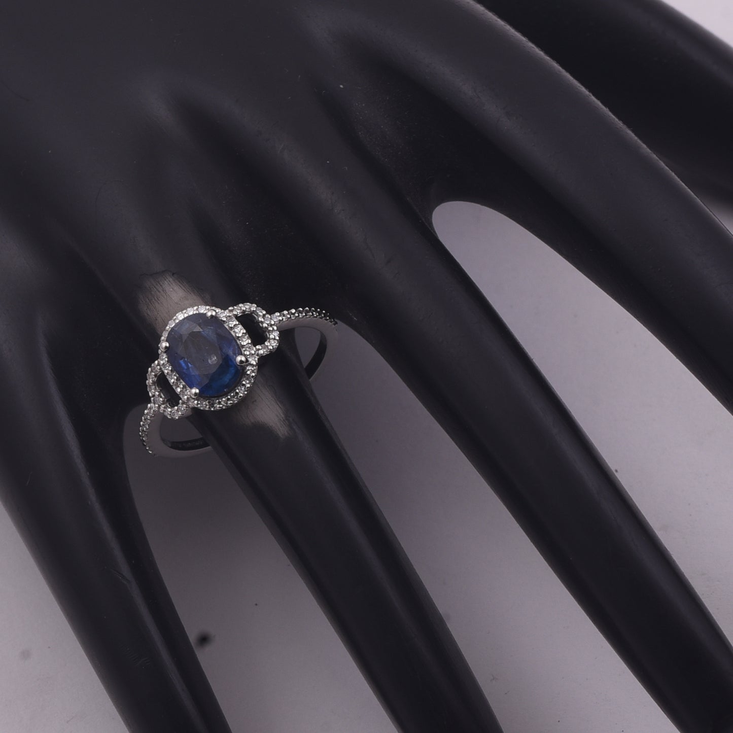 1.50 Ct Oval Mixed Cut Natural Sapphire 950 Platinum Ring