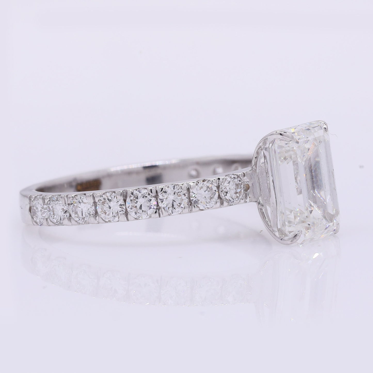 2.55 Carats Lab Grown Diamond 14K Gold Ring