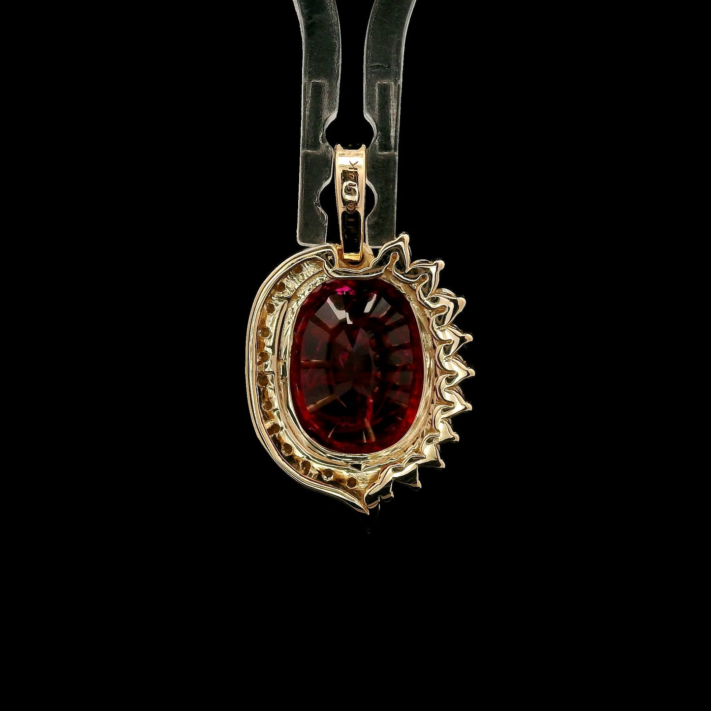 4.46 Ct Oval Mixed Cut Lab Grown Ruby 14K Gold Pendant