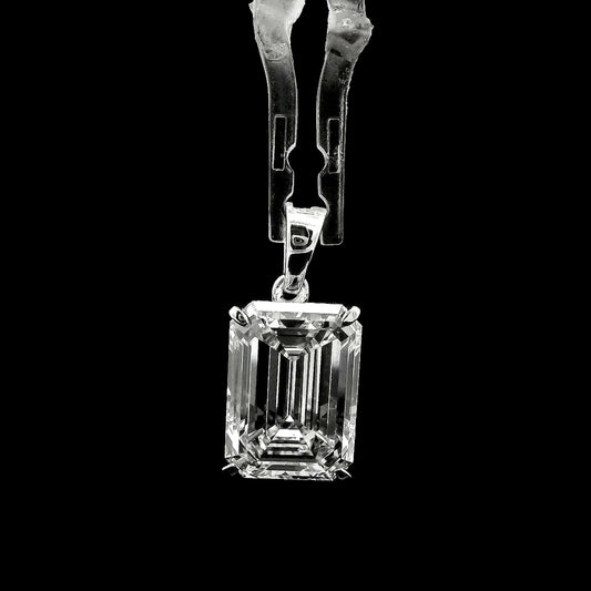 7.05 Carats Lab Grown Diamond 14K Gold Pendant