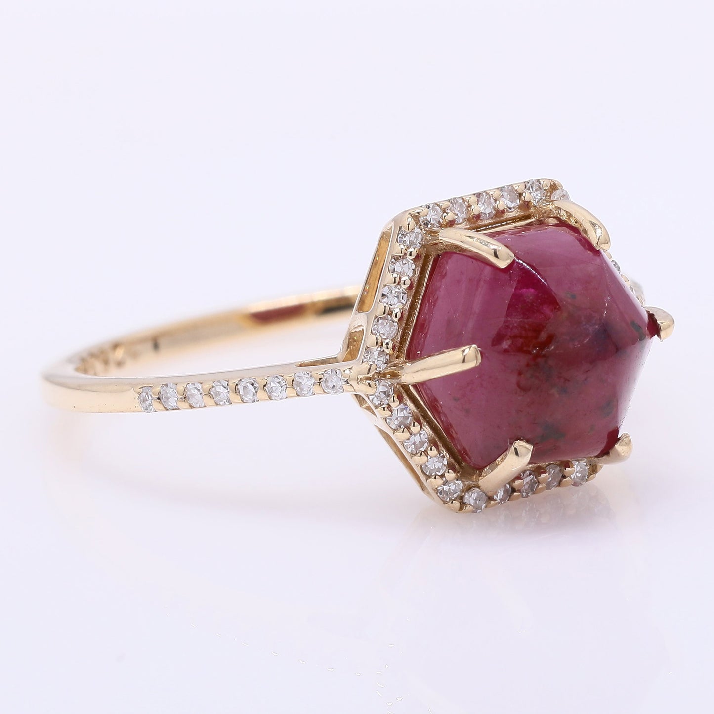 4.05 Ct Sugarloaf Natural Ruby 14K Gold Ring