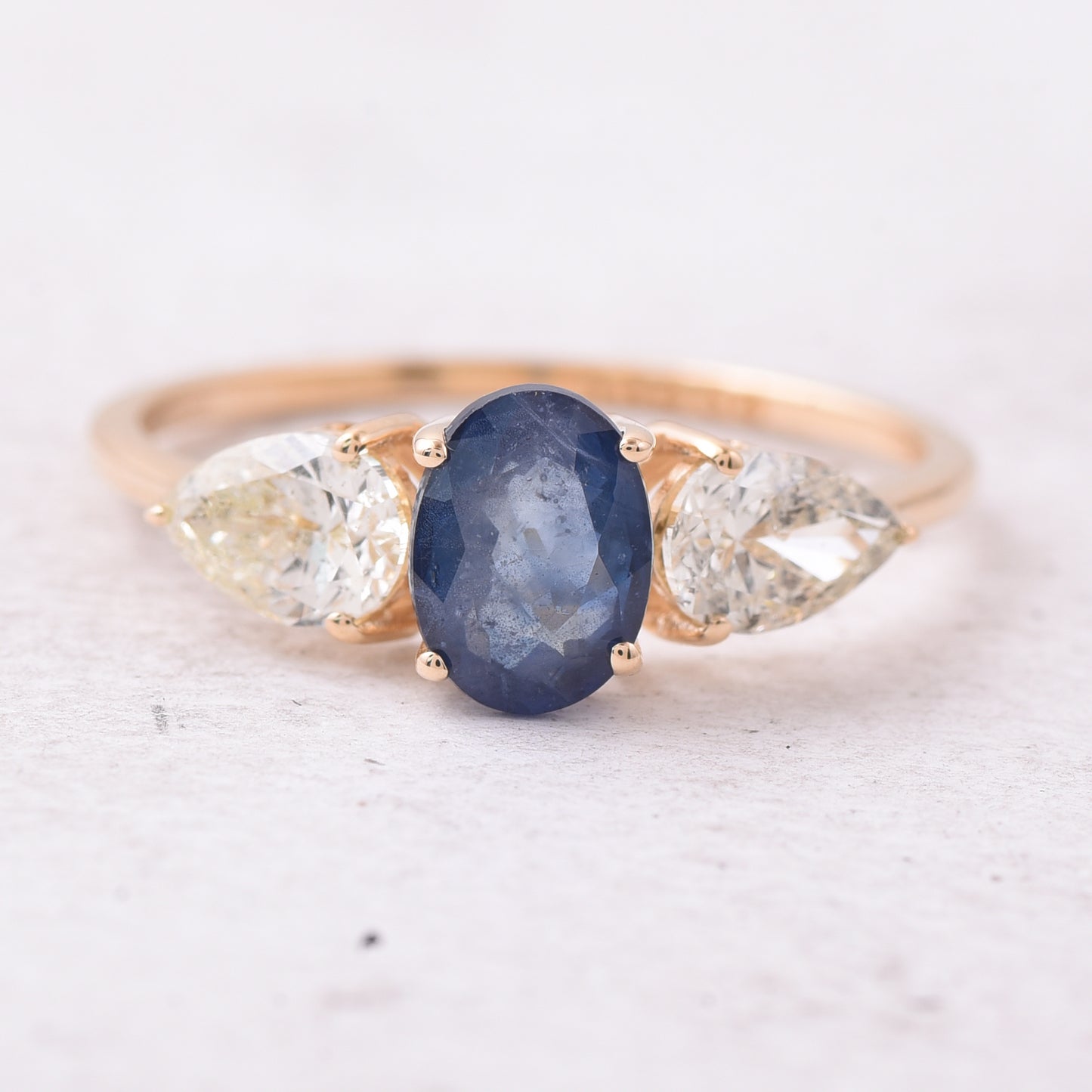 2.09 Ct Oval Natural Sapphire 14K Gold Ring