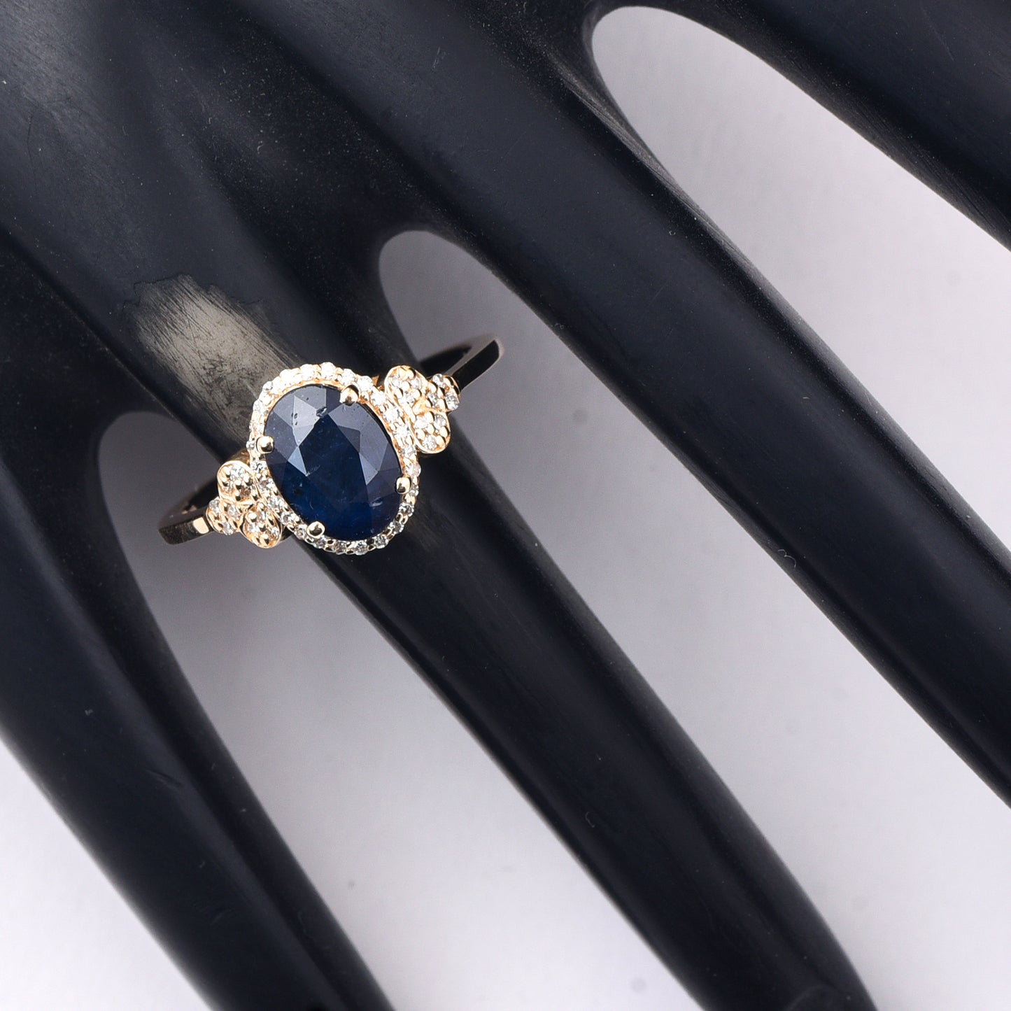 2.24 Ct Oval Mixed Cut Natural Sapphire 14K Gold Ring