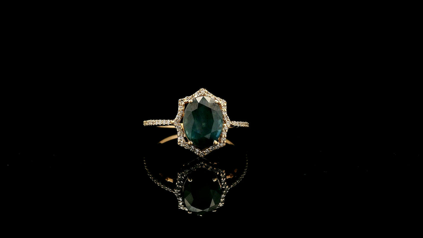 2.19 Ct Oval Natural Sapphire 14K Gold Ring