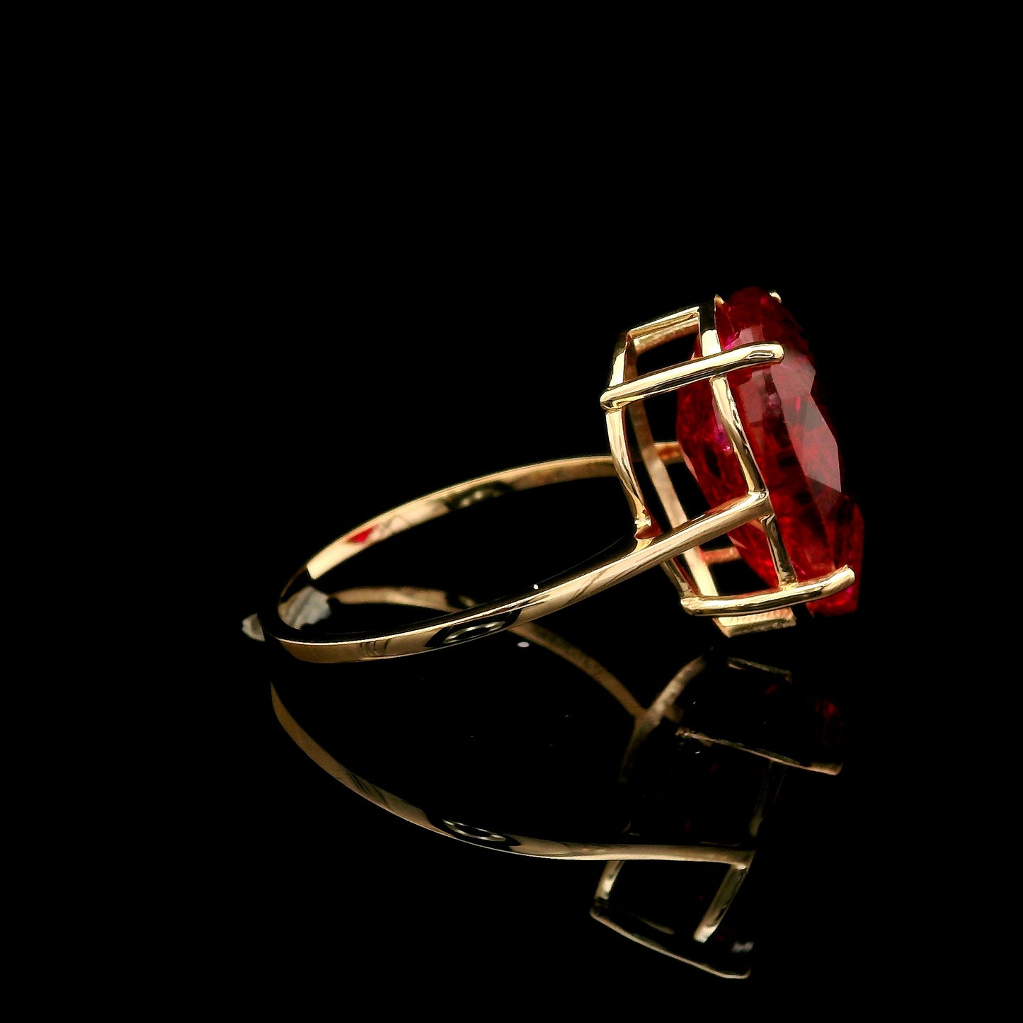 8.64 Ct Pear Lab Grown Ruby 14K Gold Ring