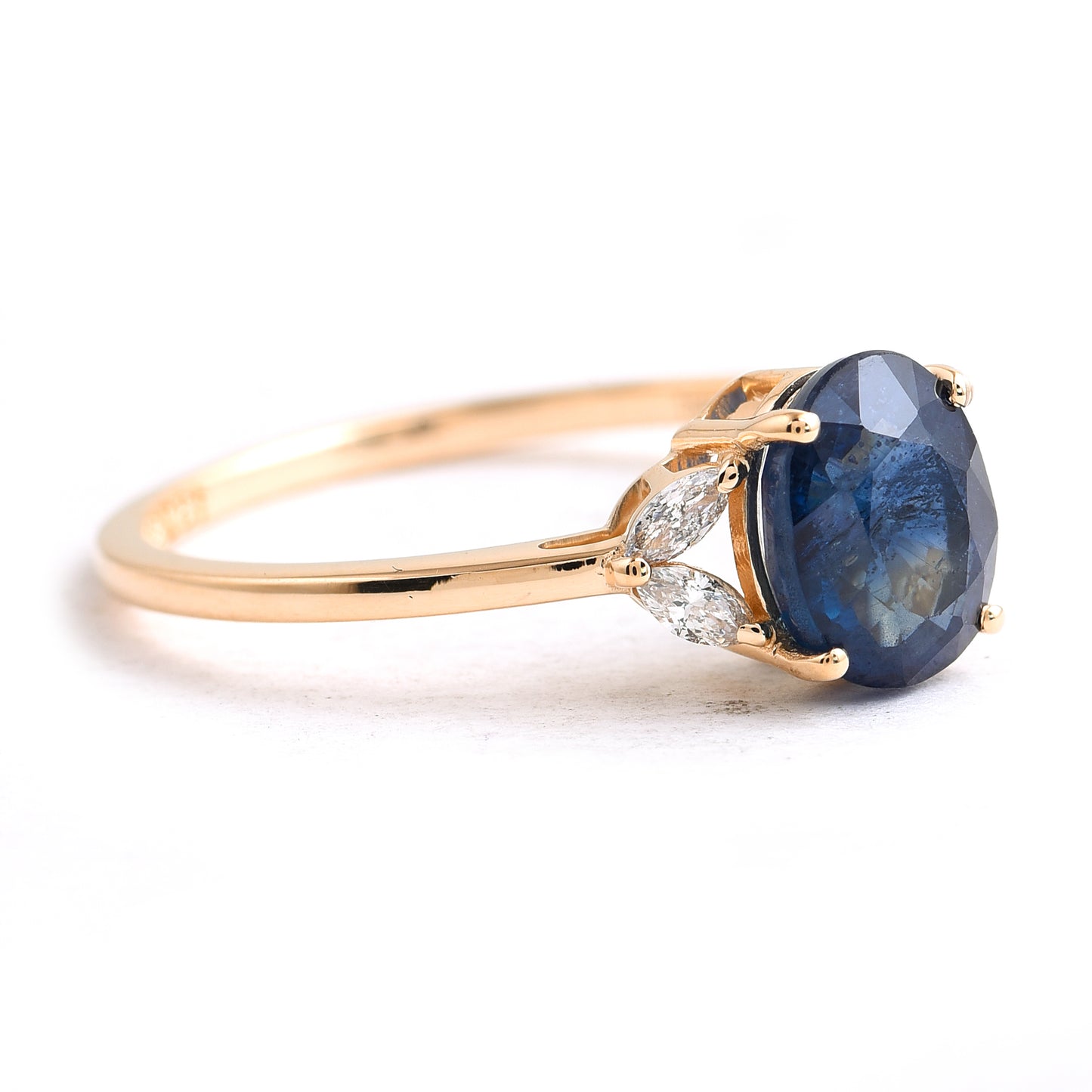 1.96 Ct Oval Sapphire 14K Gold Ring