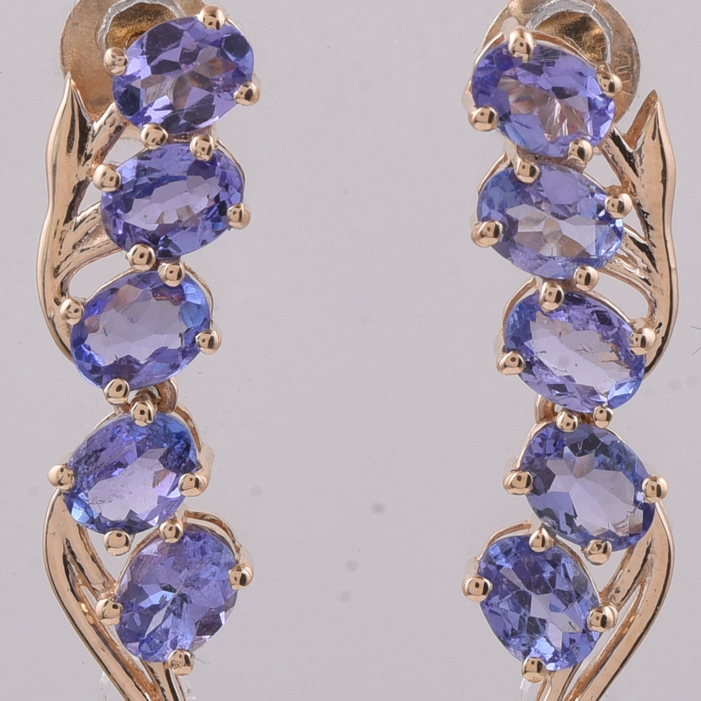 1.70 Ct Oval Natural Tanzanite 14K Gold Earrings