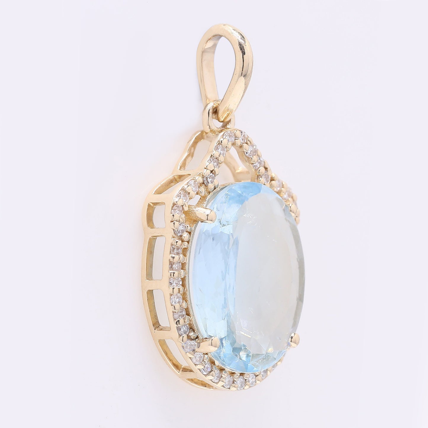 2.70 Ct Oval Mixed Cut Natural Aquamarine 14K Gold Pendant