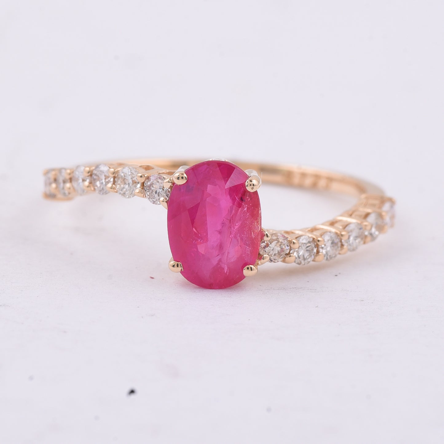 1.38 Ct Oval Natural Ruby 14K Gold Ring