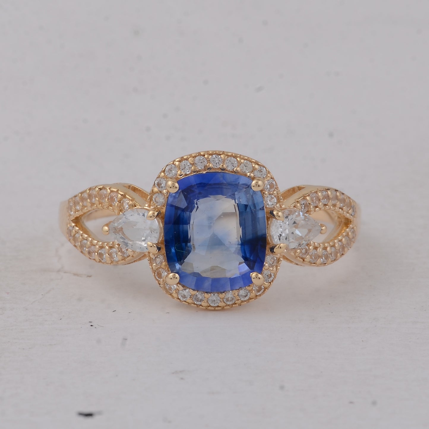 2.26 Ct Cushion Sapphire 9K Gold Ring
