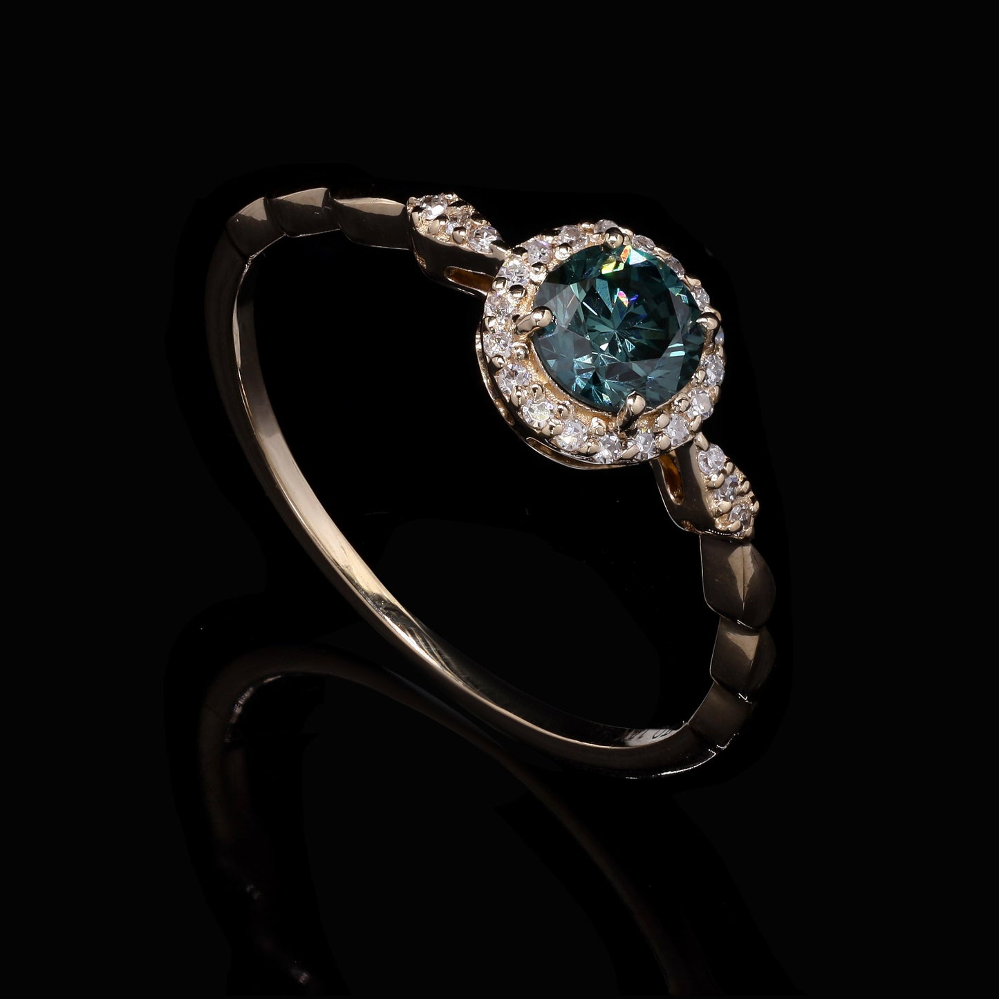 0.54 Ct Round Blue Diamond 14K Gold Ring