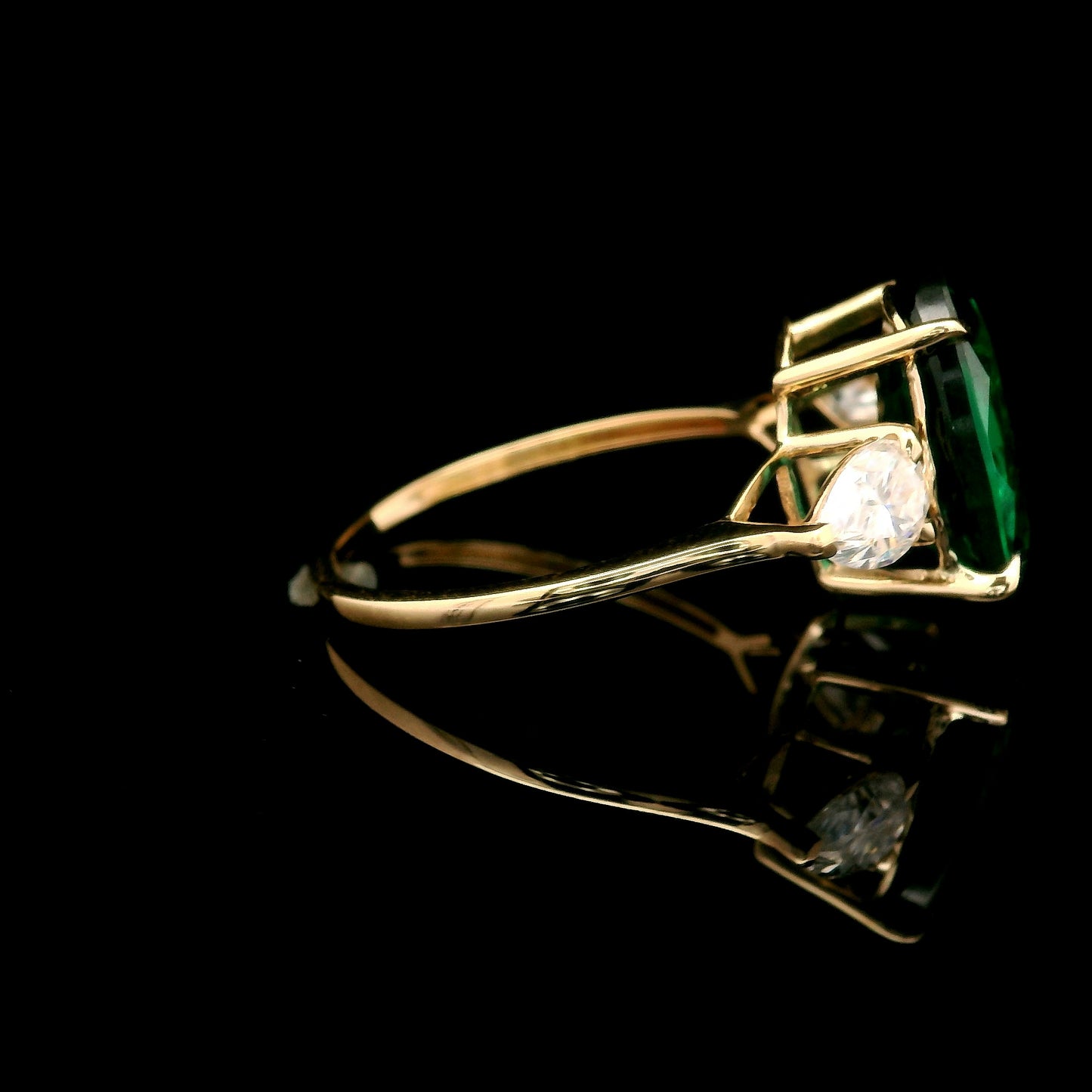 3.85 Ct Oval Mixed Cut Lab Grown Emerald 14K Gold Ring
