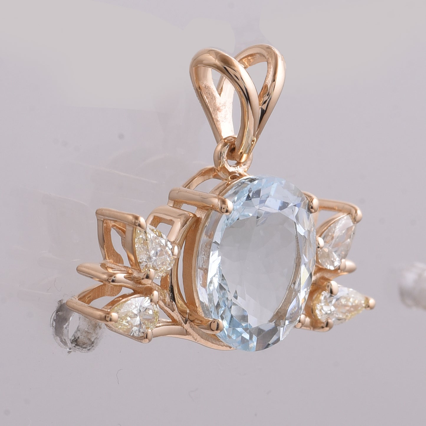 2.16 Ct Oval Mixed Cut Natural Aquamarine 14K Gold Pendant