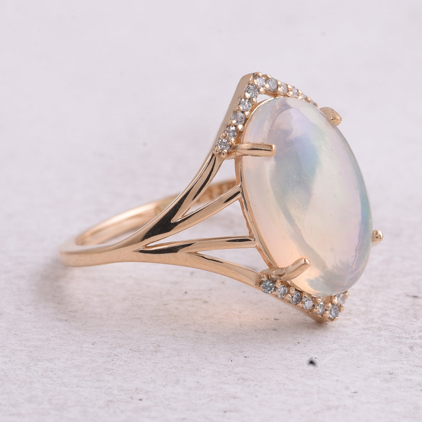 2.48 Ct Oval Cabochon Cut Natural Opal 14K Gold Ring
