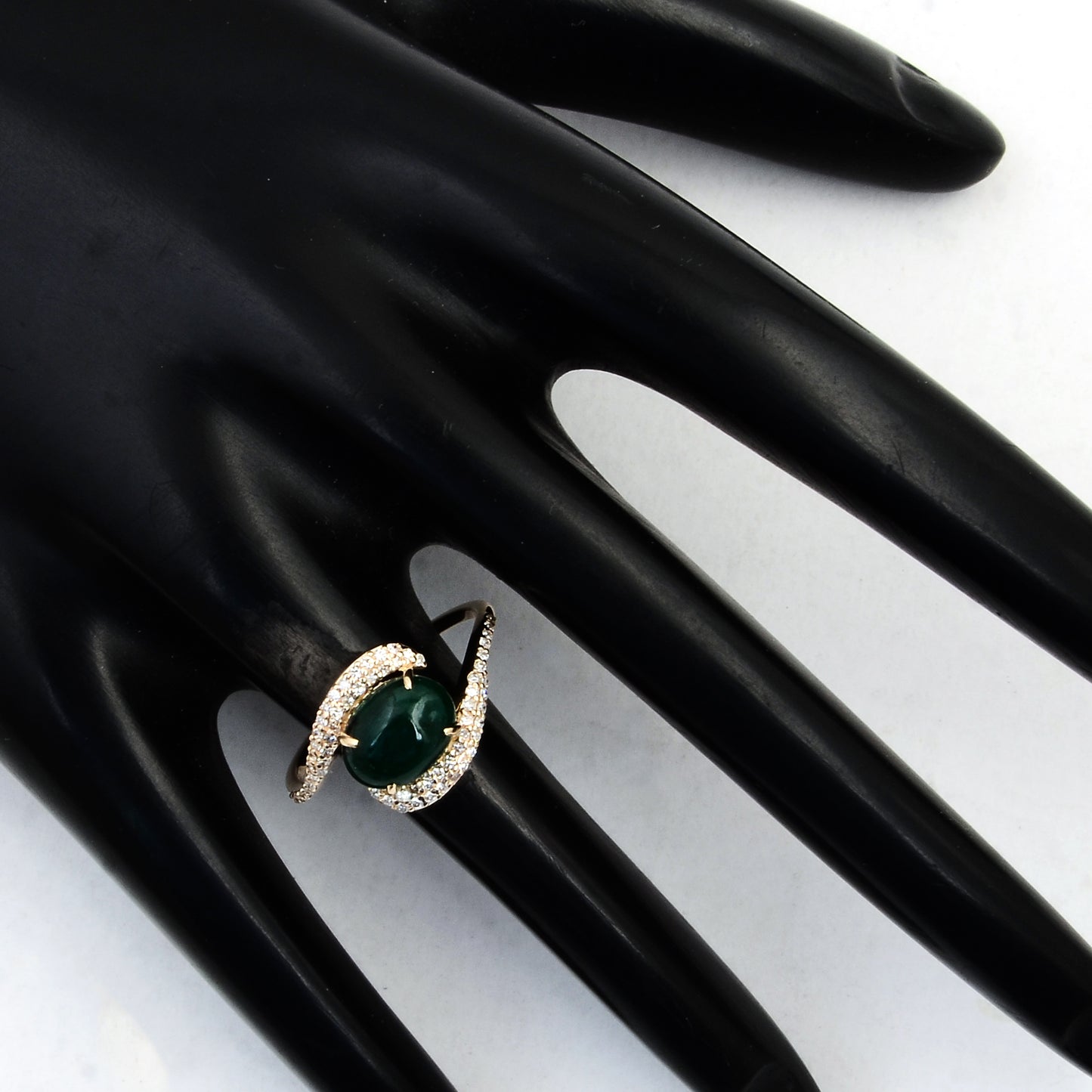 1.95 Ct Oval Cabochon Natural Beryl Emerald 14K Gold Ring