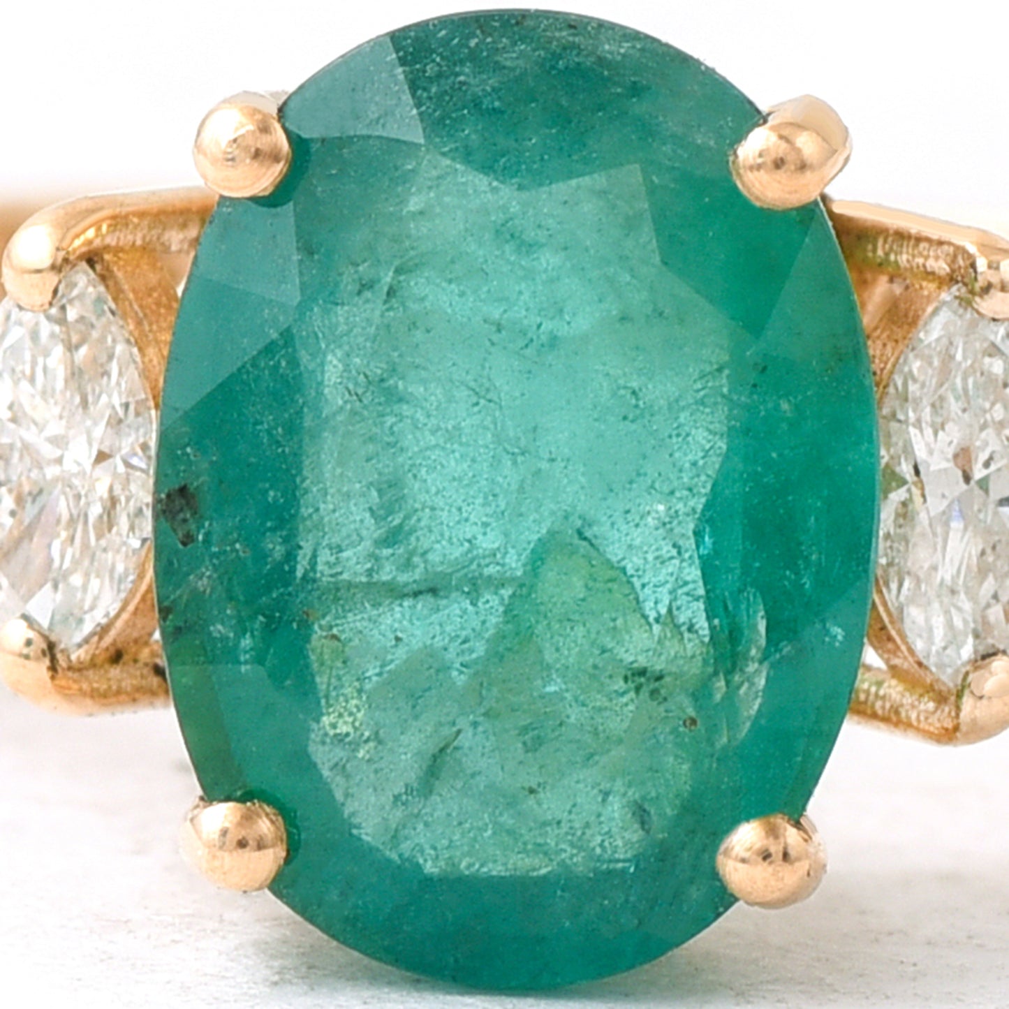 1.80 Ct Oval Emerald 14K Gold Ring