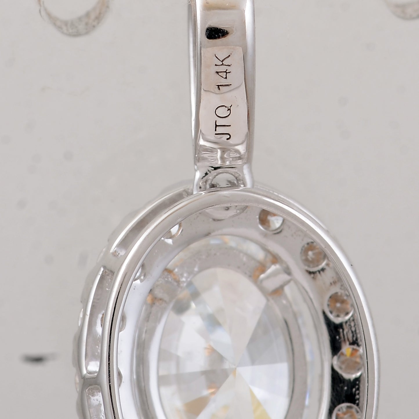 2.30 Carats Lab Grown Diamond 14K Gold Pendant