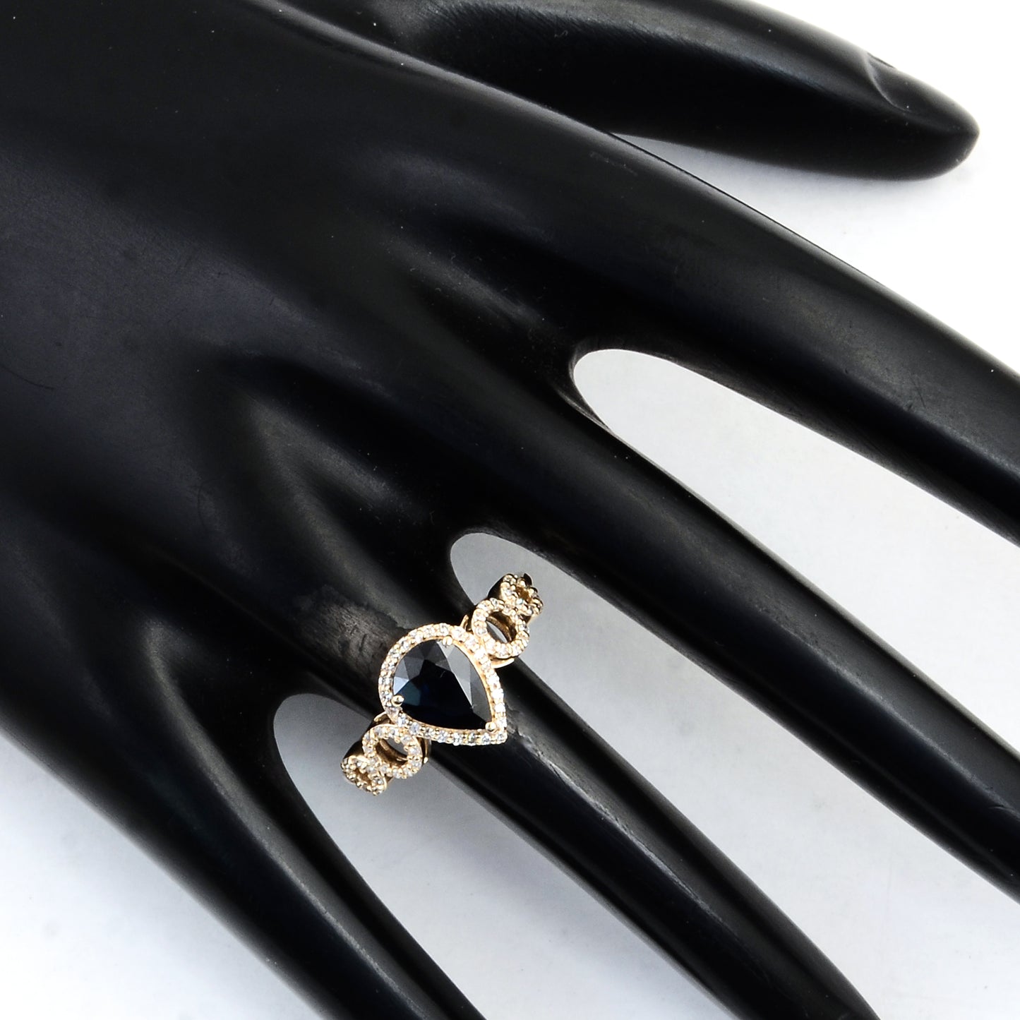 1.67 Ct Pear Mixed Cut Natural Corundum Sapphire 14K Gold Ring