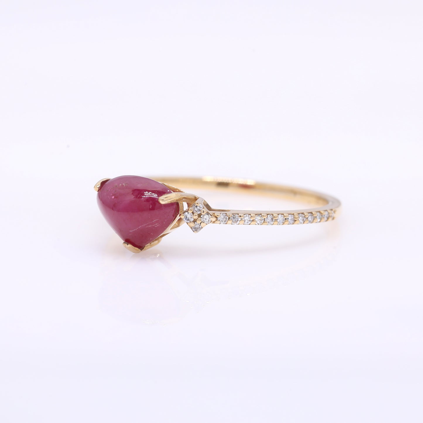1.70 Ct Pear Cabochon Cut Natural Ruby 14K Gold Ring