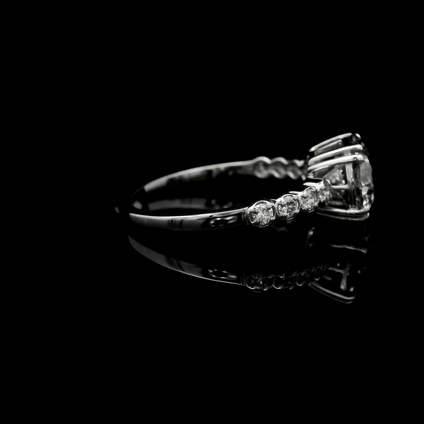 2.26 Carats Lab Grown Diamond 14K Gold Ring