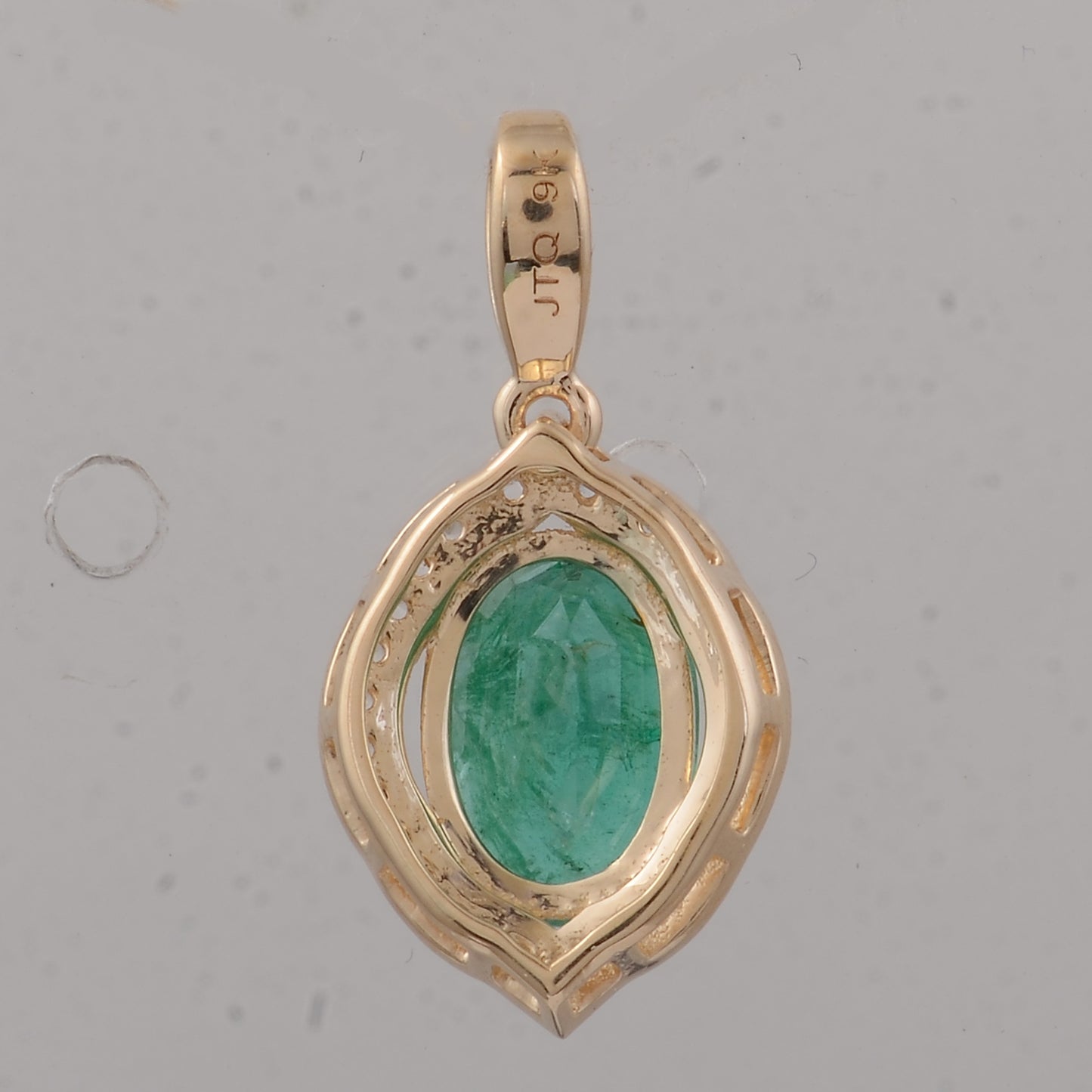 1.25 Ct Oval Emerald 9K Gold Pendant