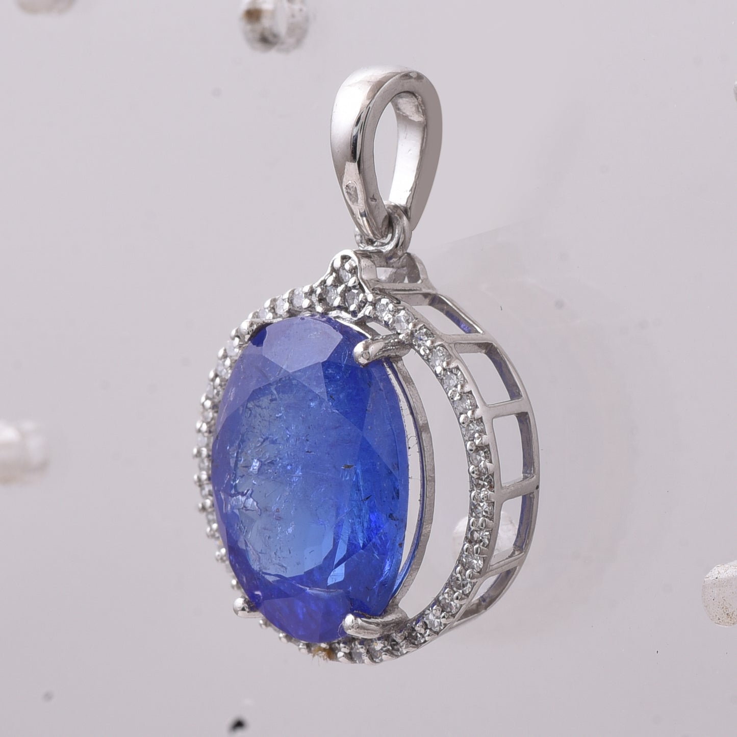 4.81 Ct Oval Mixed Cut Natural Tanzanite 950 Platinum Pendant