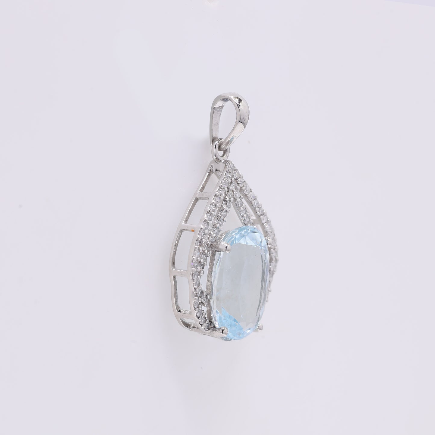 3.00 Ct Oval Mixed Cut Natural Aquamarine 950 Platinum Pendant