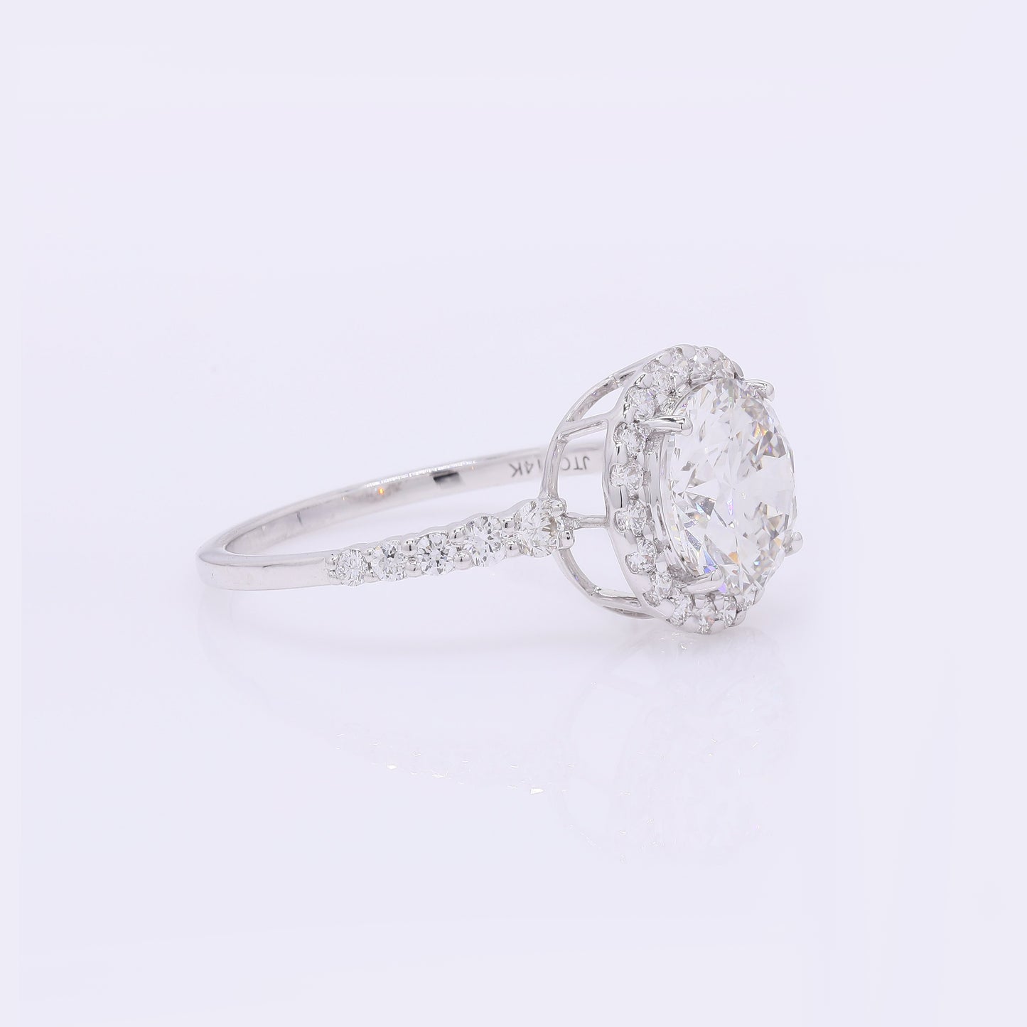2.61 Carats Lab Grown Diamond 14K Gold Ring