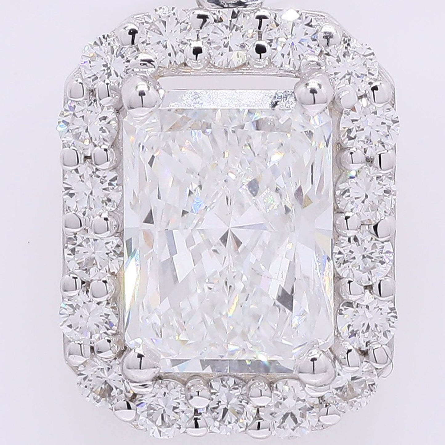 2.27 Carats Lab Grown Diamond 14K Gold Pendant