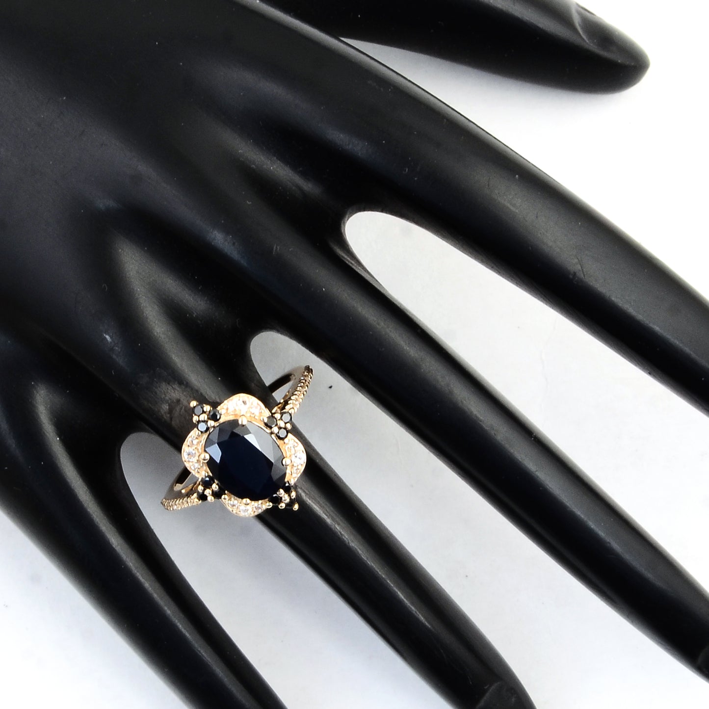 2.87 Ct Oval Sapphire 14K Gold Ring