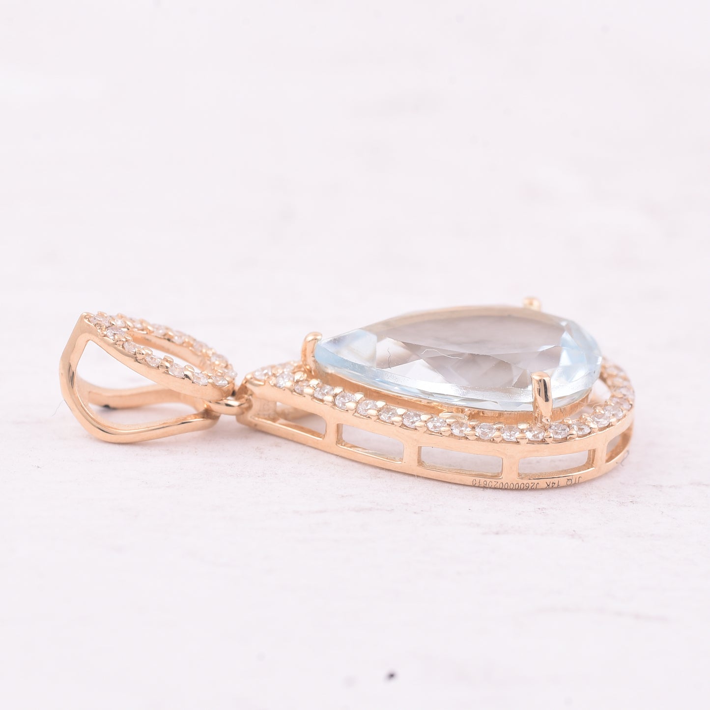 2.41 Ct Pear Mixed Cut Natural Aquamarine 14K Gold Pendant