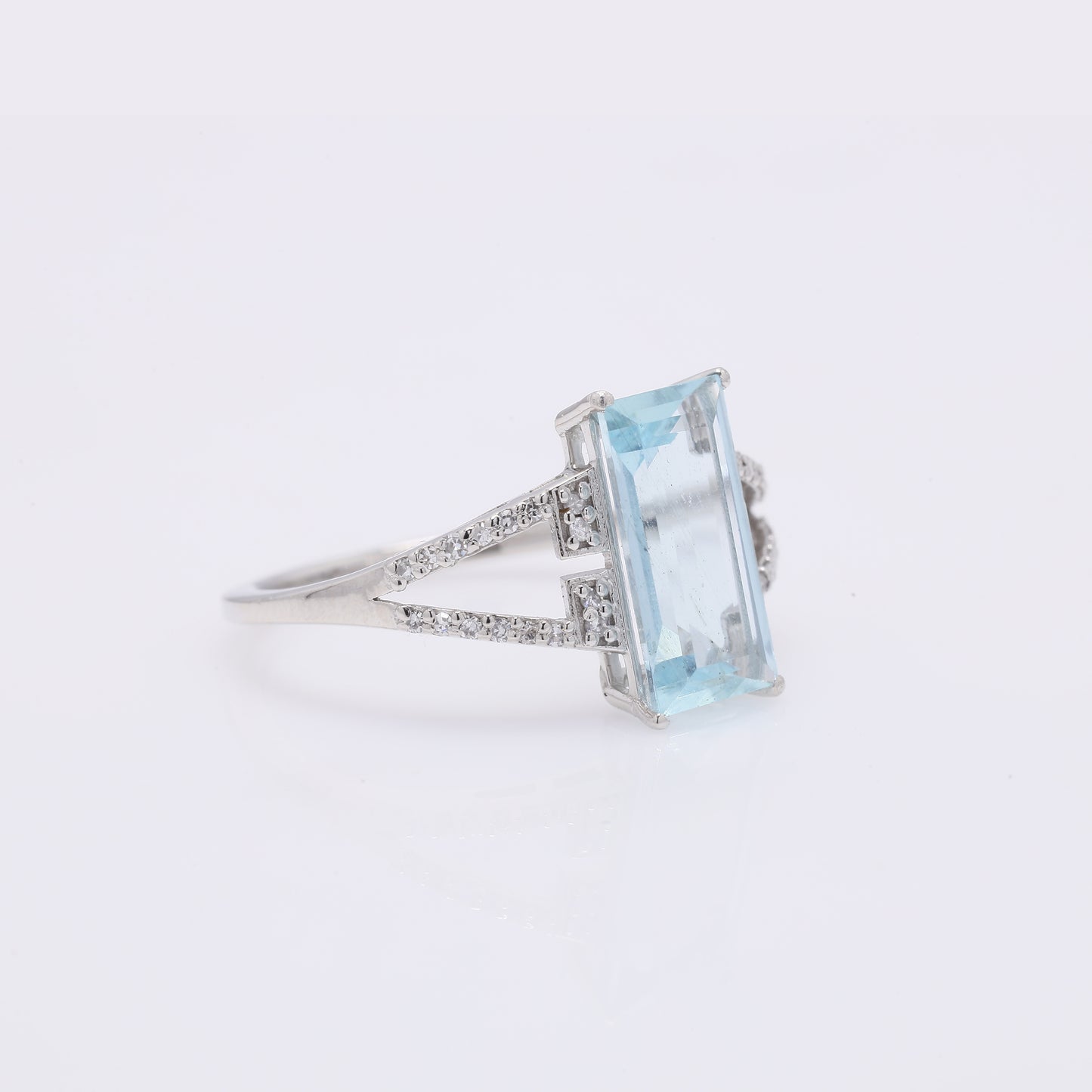 2.04 Ct Rectangle Step Cut Natural Aquamarine 950 Platinum Ring
