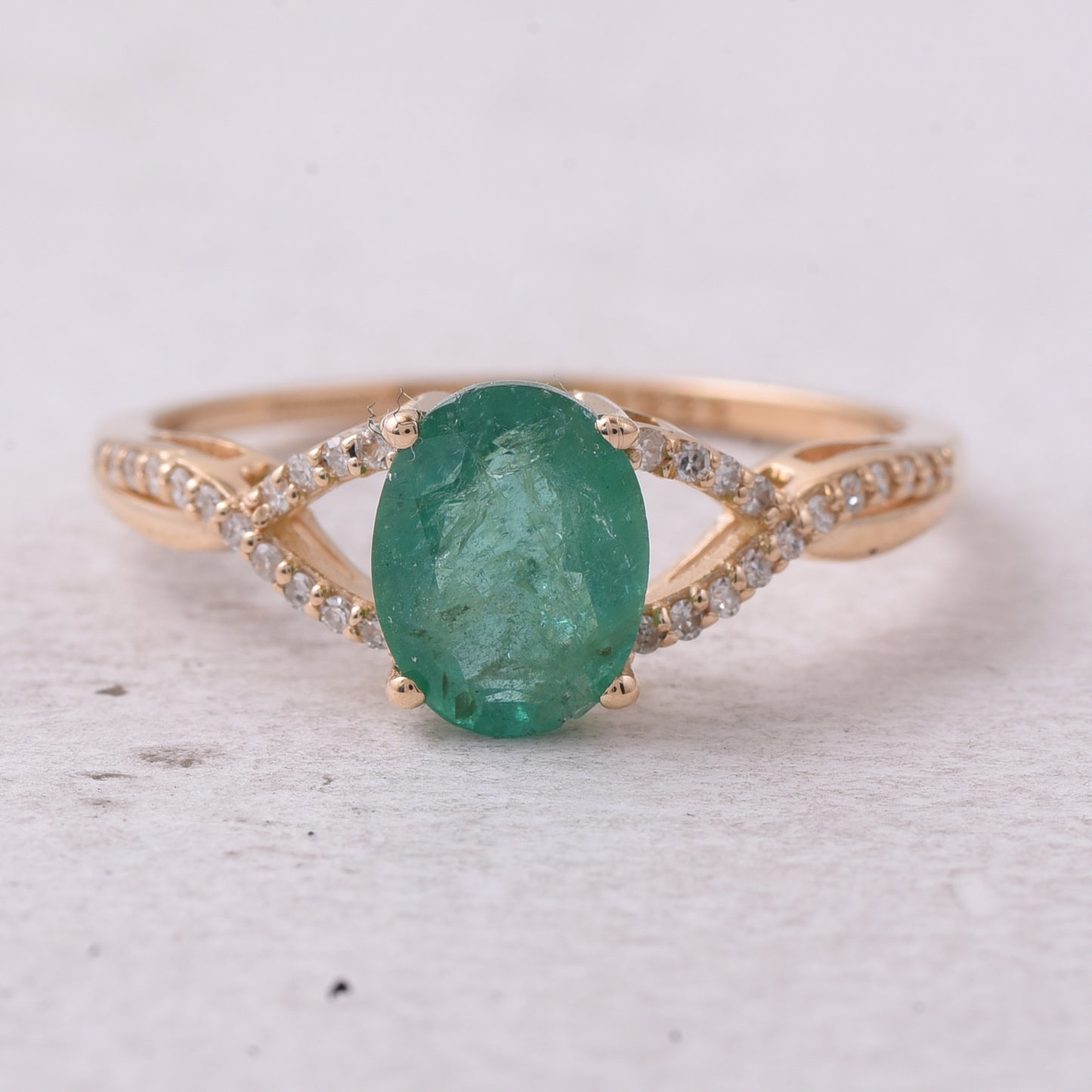 1.31 Ct Oval Natural Emerald 14K Gold Ring