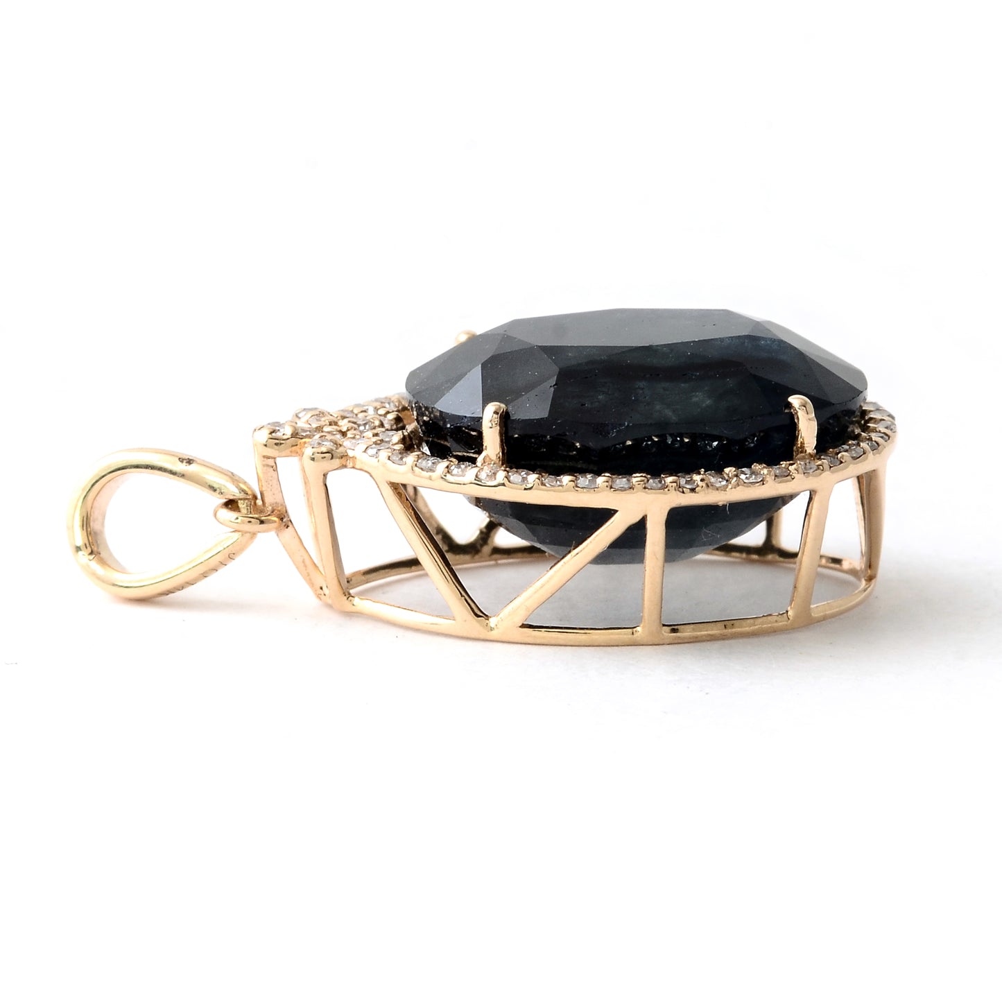 10.82 Ct Oval Mixed Cut Natural Corundum Sapphire 14K Gold Pendant