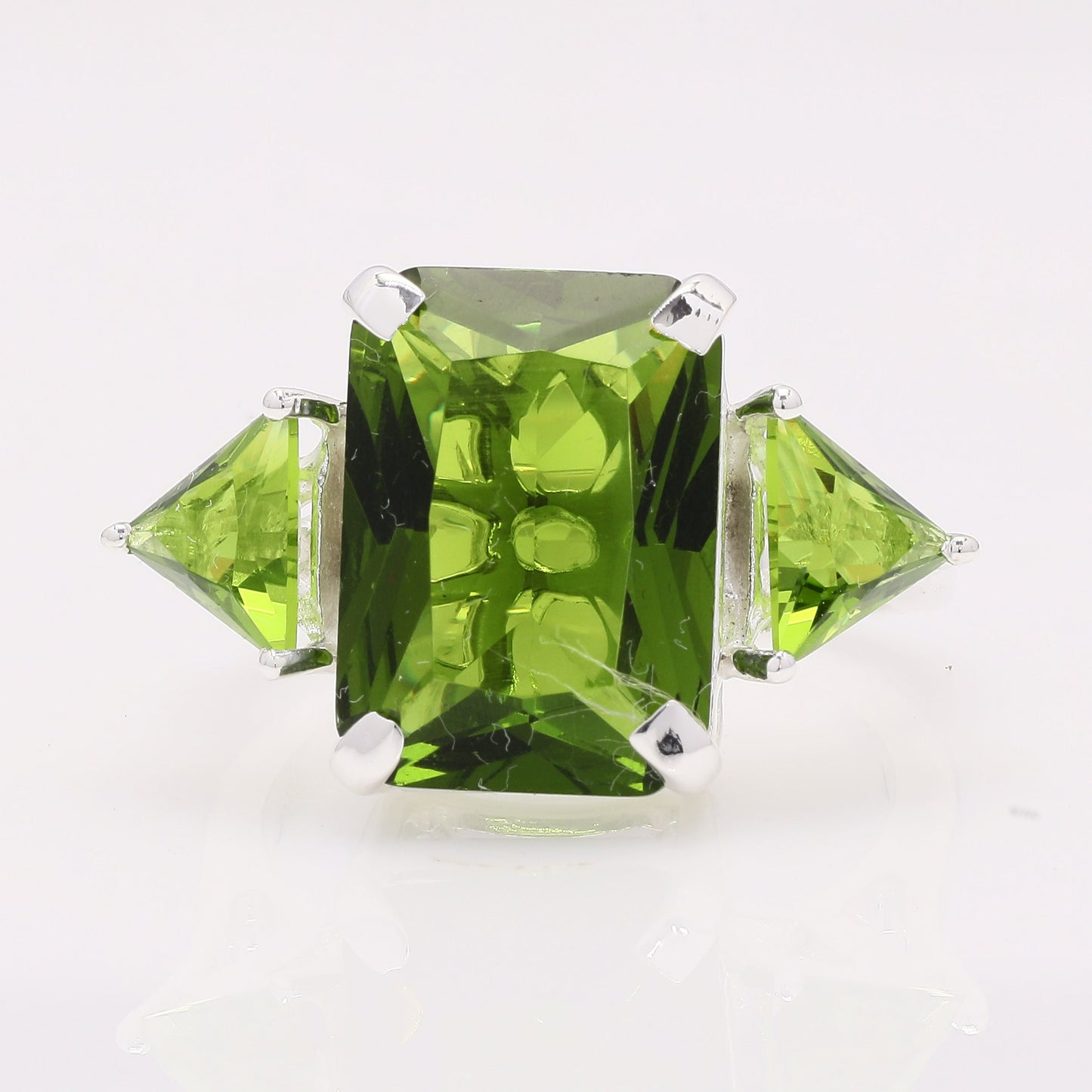 6.88 Ct Octagon Created Peridot 925 Silver Ring
