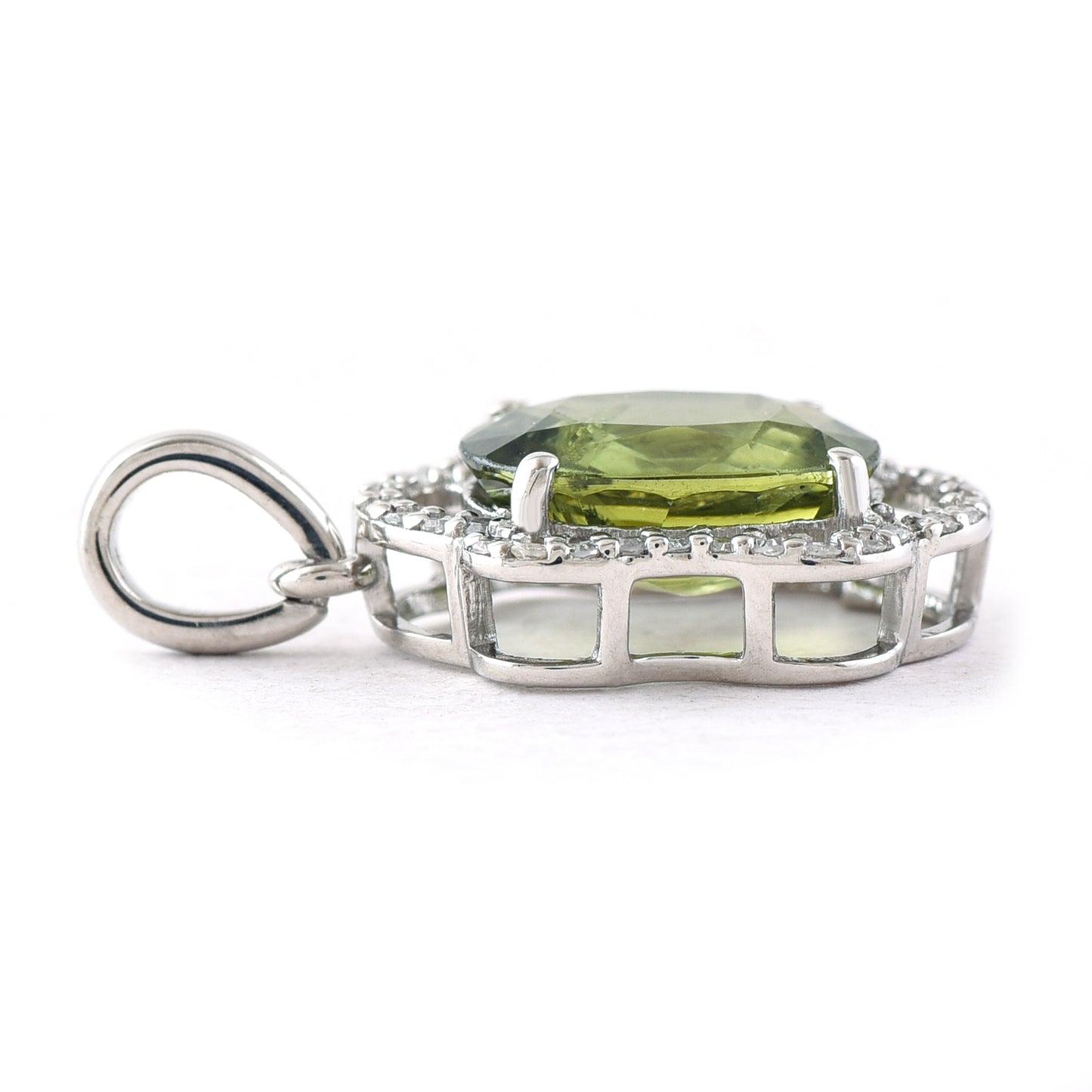 2.72 Ct Oval Mixed Cut Natural Green Sapphire 950 Platinum Pendant