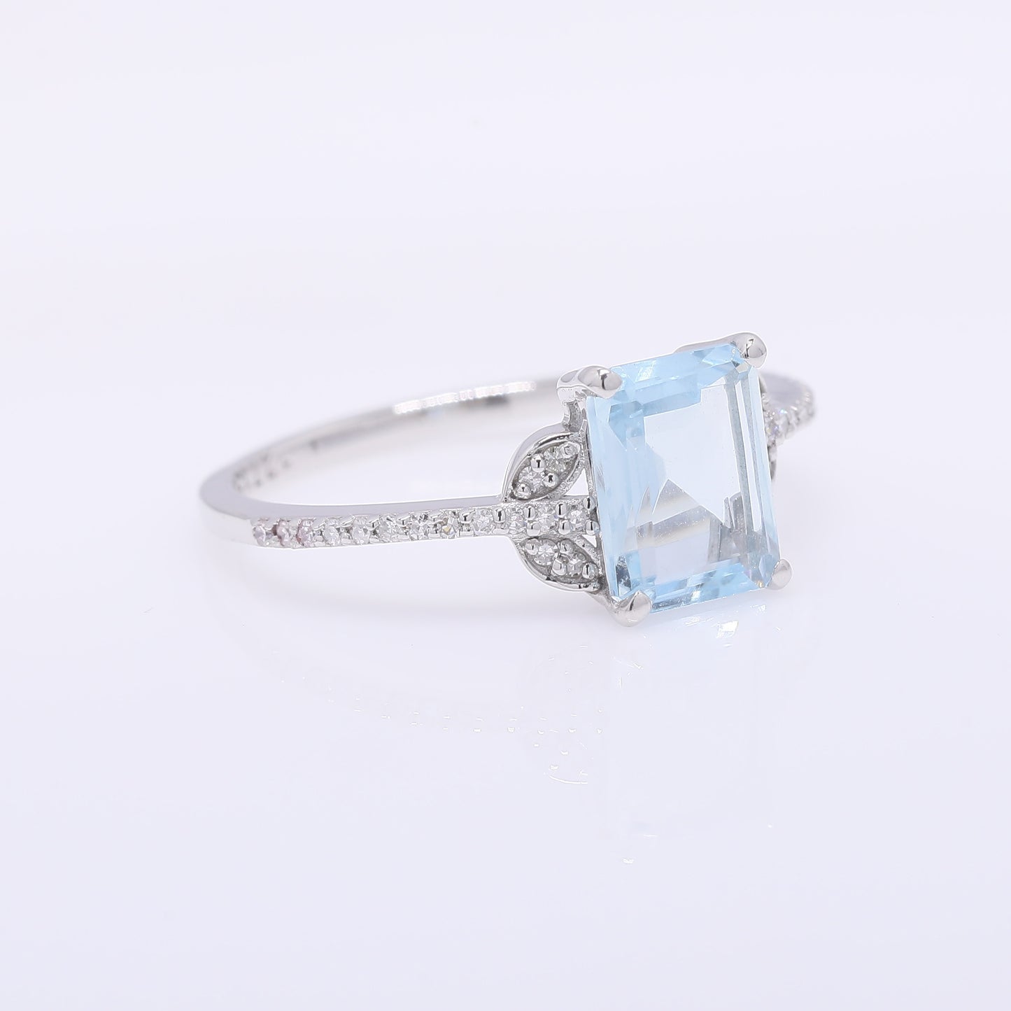 1.35 Ct Octagon Step Cut Natural Aquamarine 950 Platinum Ring