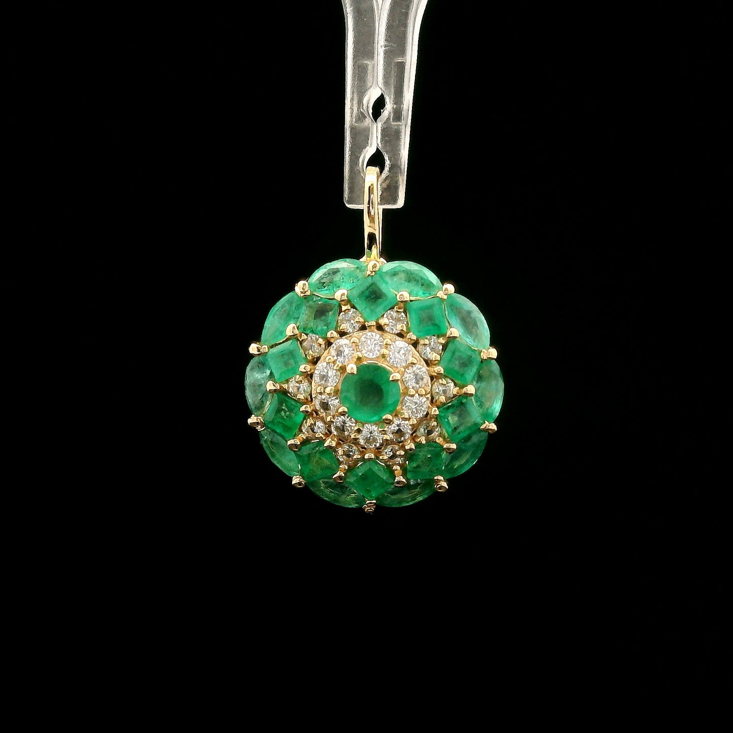 1.88 Ct Round Emerald 14K Gold Pendant